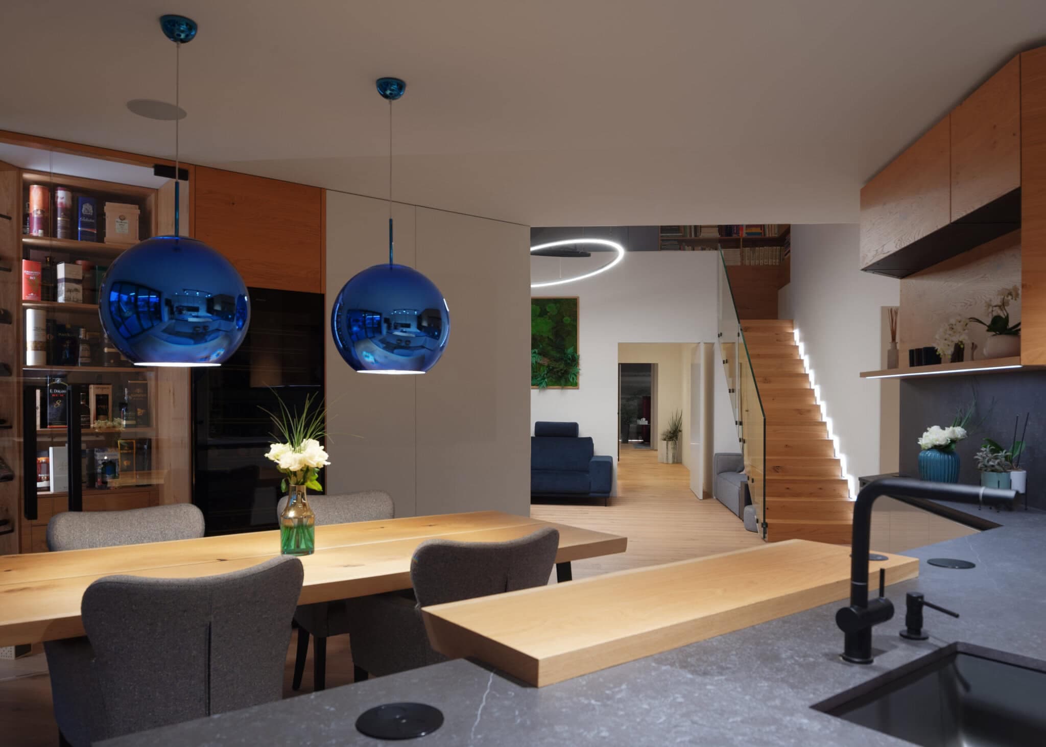 Dům u cesty na Kunětickou horu – moderní rodinný dům | myLoci