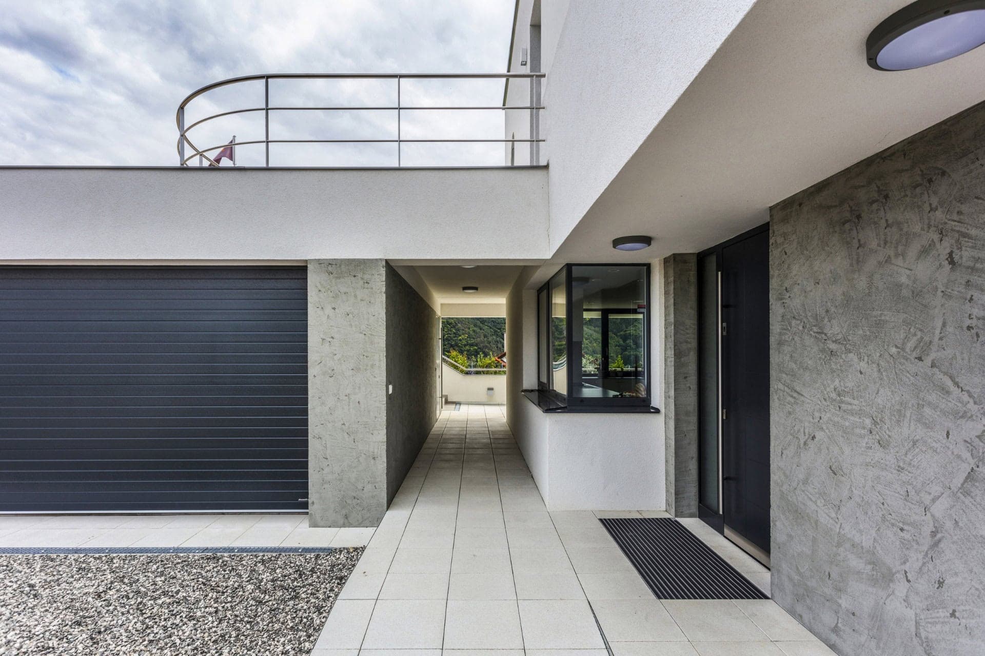 Rodinný dům Černošice – moderní vila u Berounky | myLoci